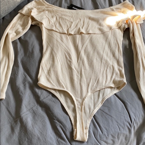 Express Ribbed Ruffle Off The Shoulder Bodysuit - Picture 4 of 4